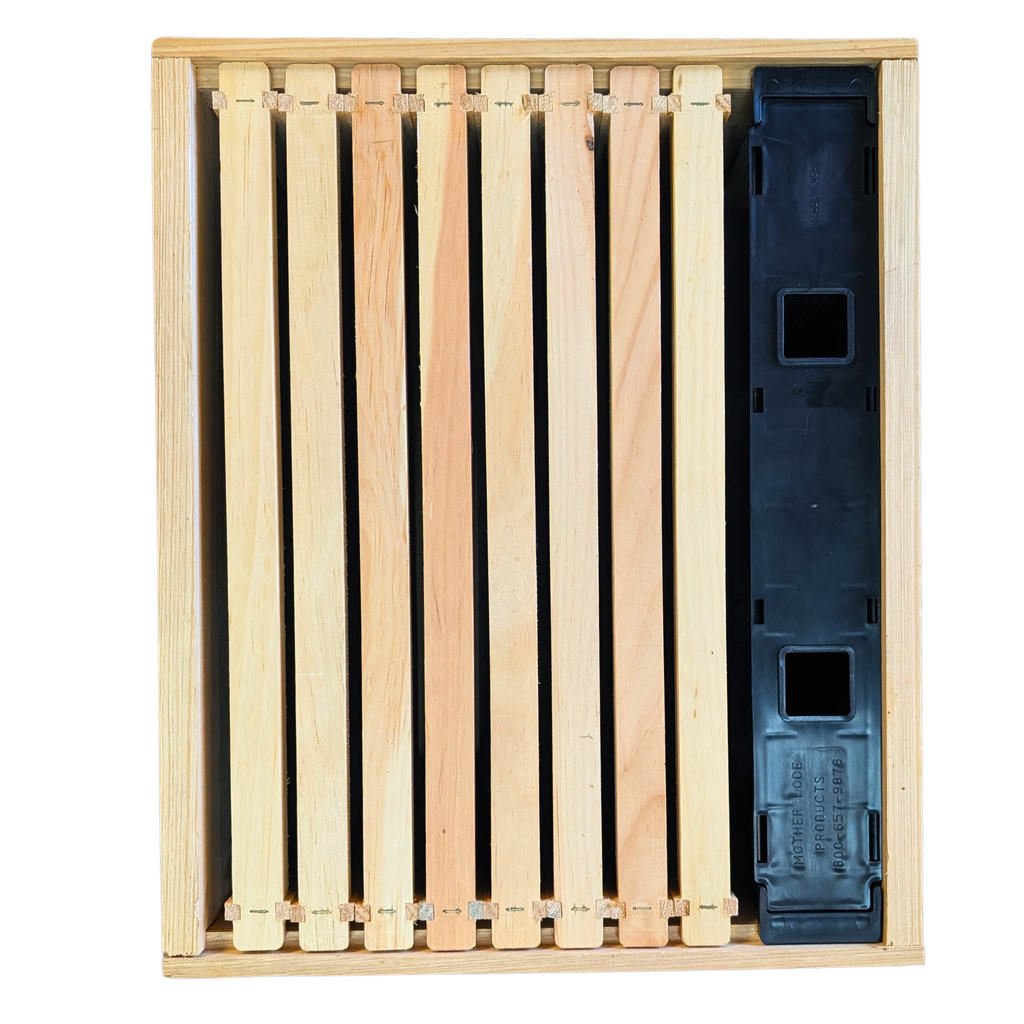 Deep Internal Frame Feeder with Ladders Foxhound Bee Company