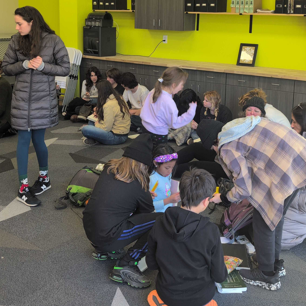 Interactive Bee Class Foxhound Bee Company
