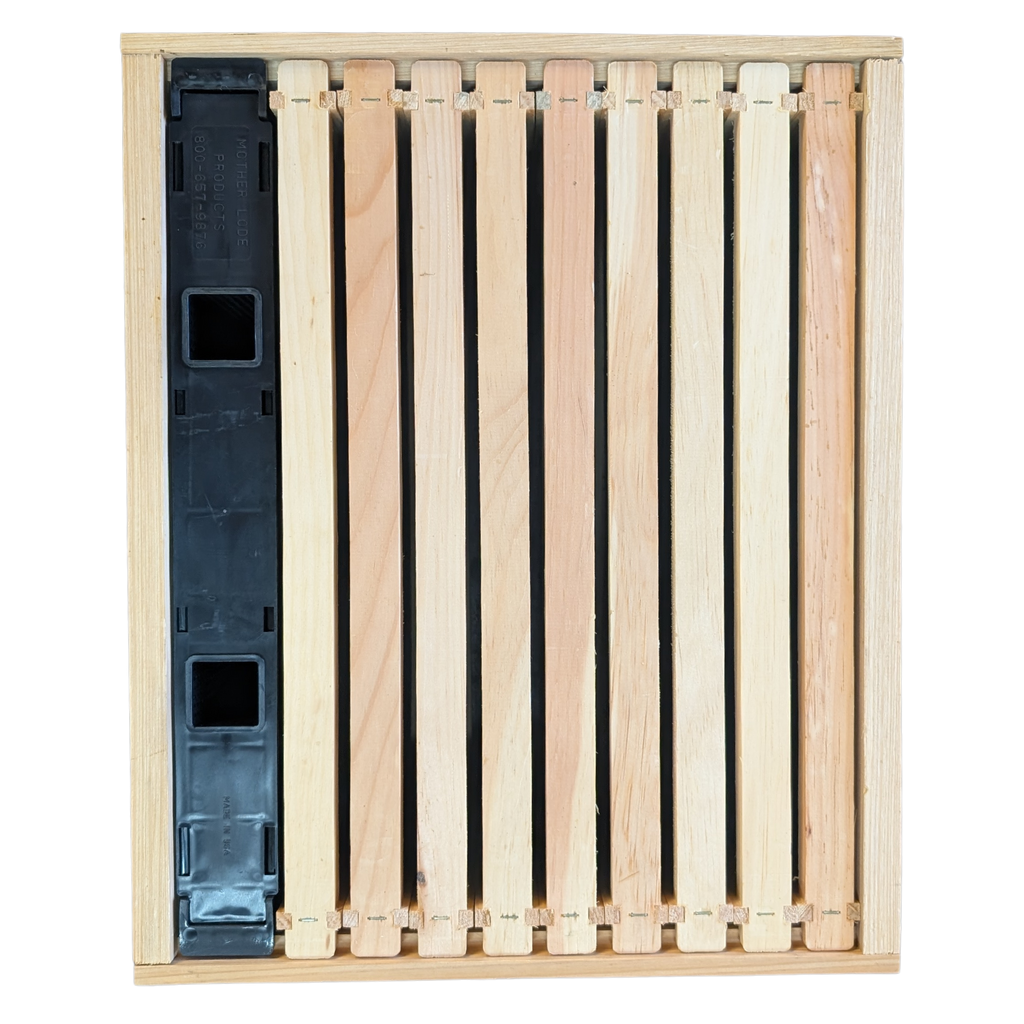 Deep Internal Frame Feeder with Ladders Foxhound Bee Company