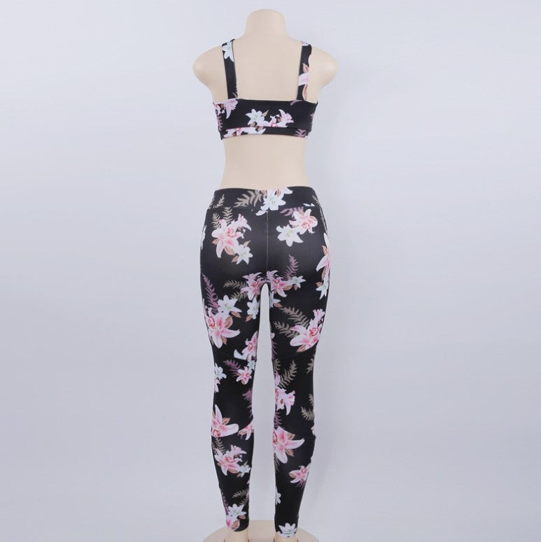 Printed Yoga Set Social Buzz eSIMs
