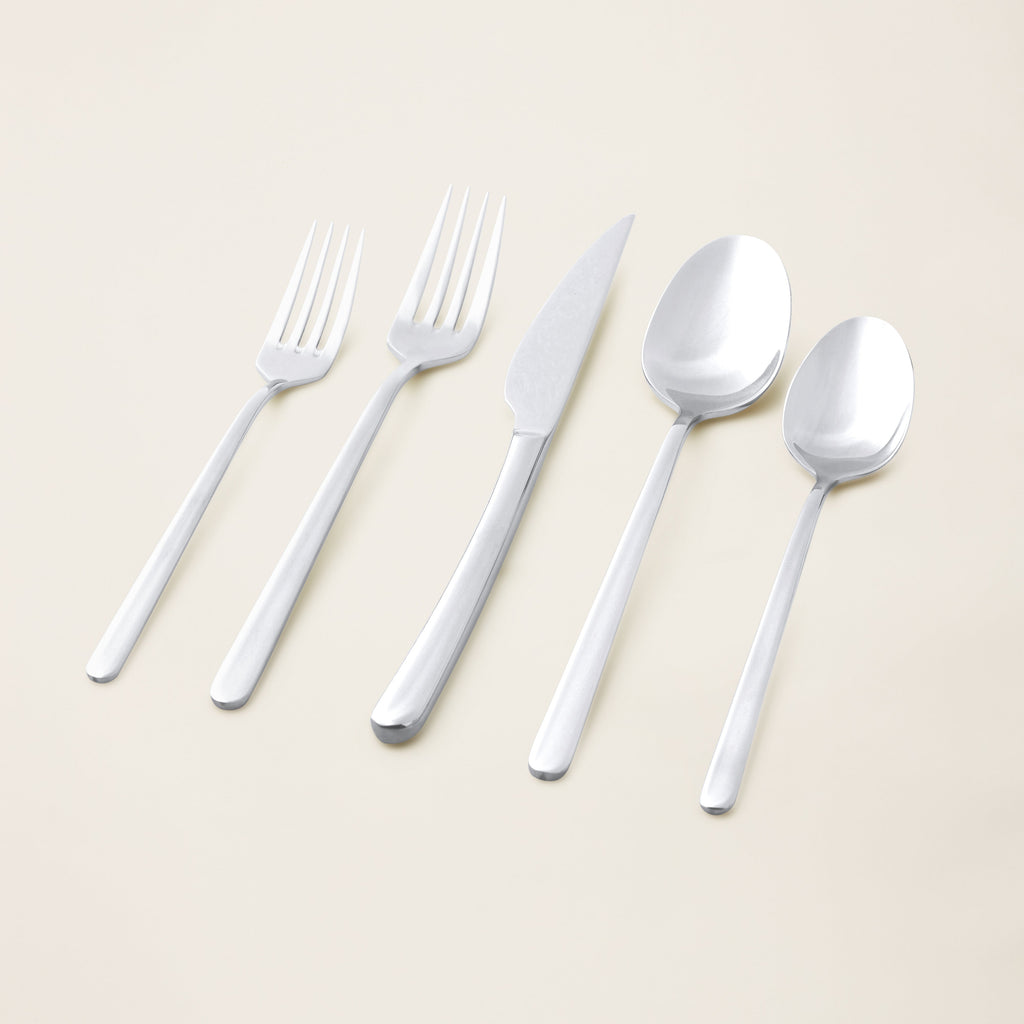 Emilia Mirror 20-Piece Flatware Set Italic
