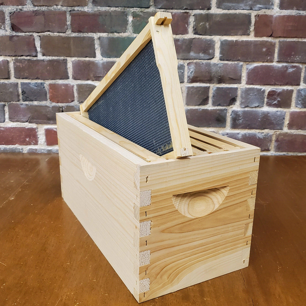 5-Frame Nucleus Hive Kit - Deep Foxhound Bee Company