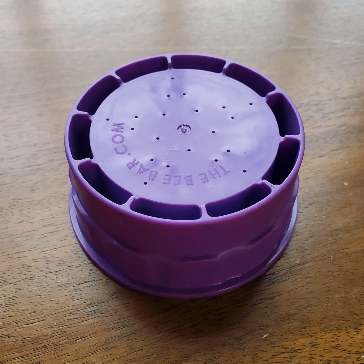 Bee Bar Lid Foxhound Bee Company