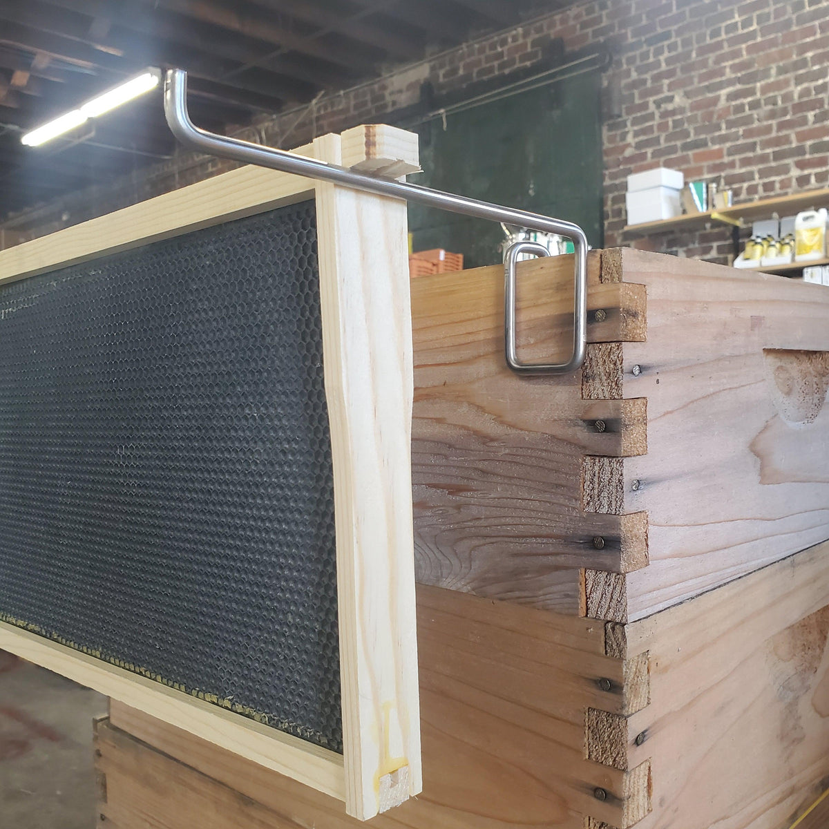 Frame Holder Foxhound Bee Company