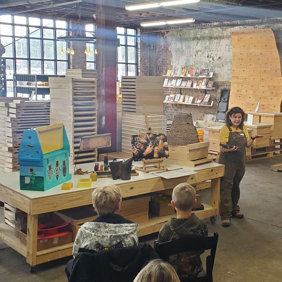 Interactive Bee Class Foxhound Bee Company