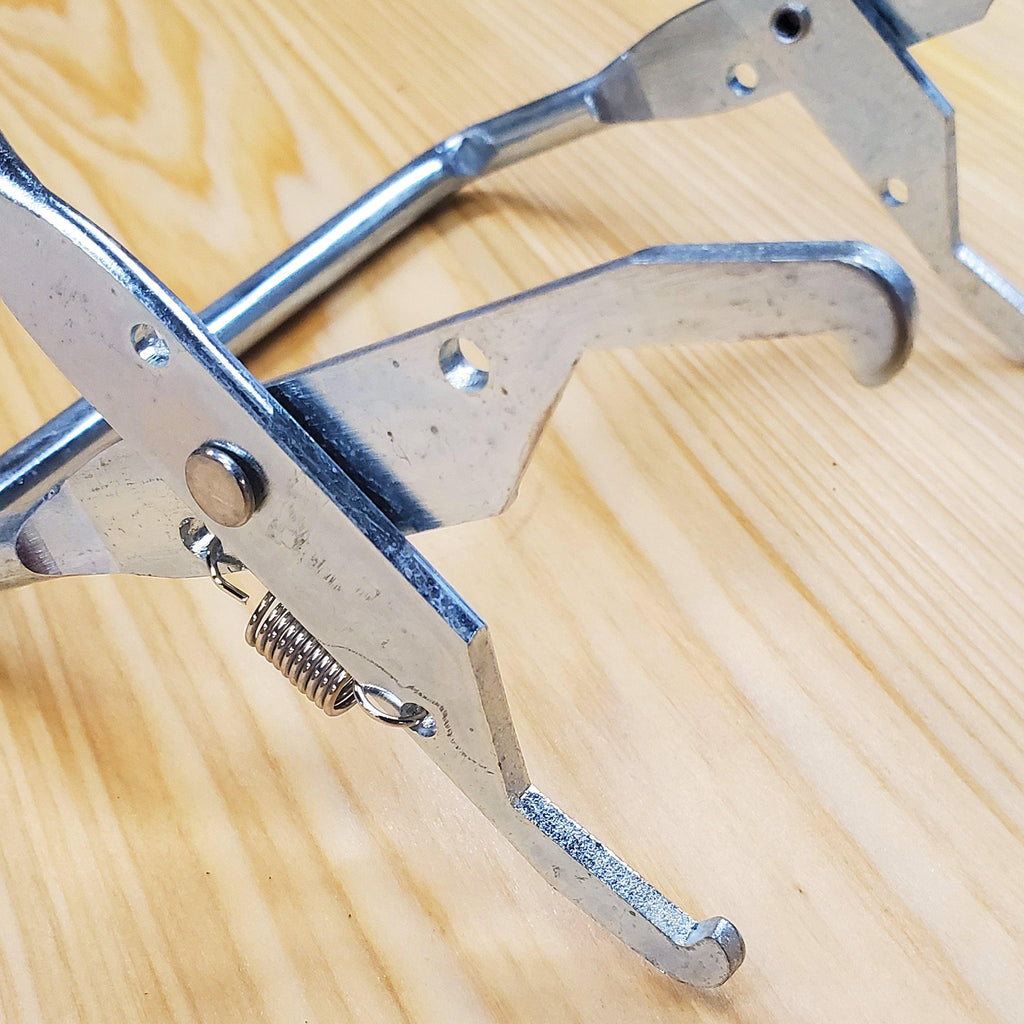 Metal Frame Grip Foxhound Bee Company