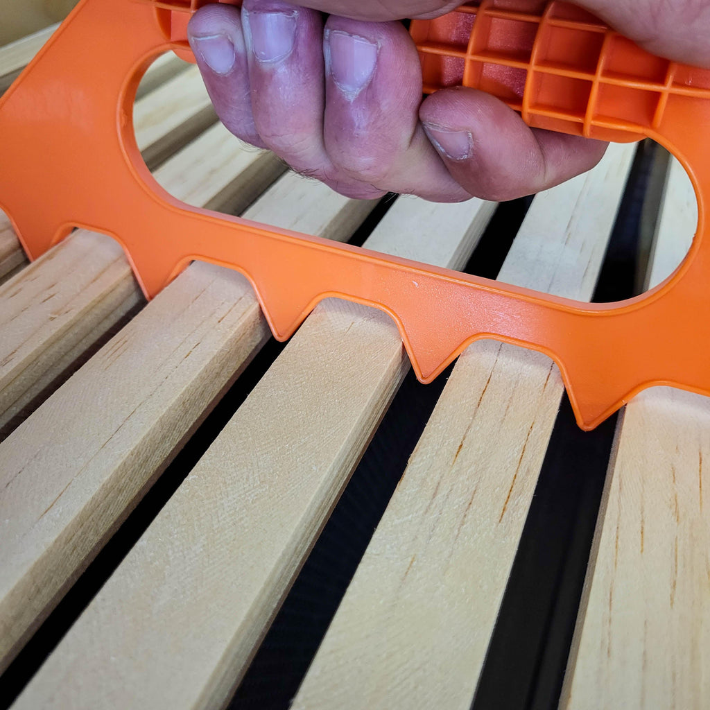 Plastic Frame Spacer - 9 Frame Foxhound Bee Company