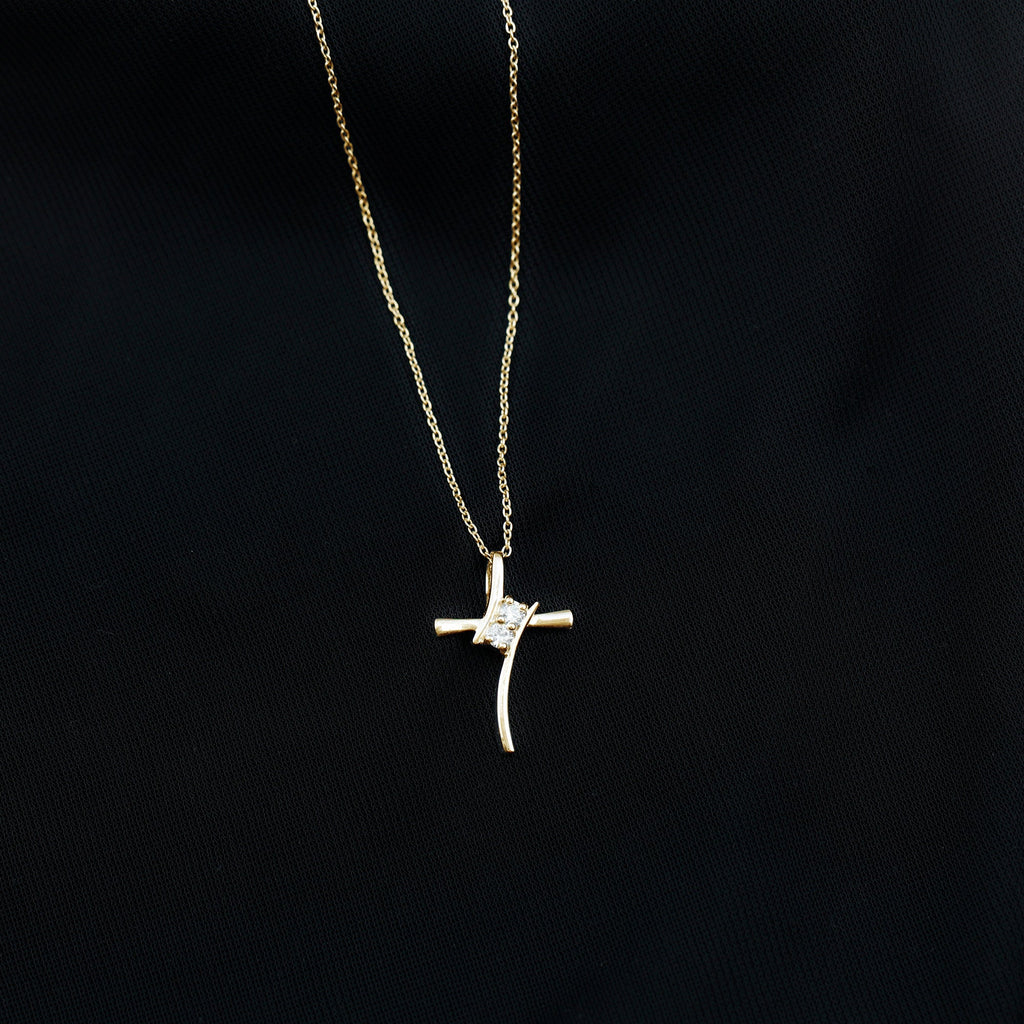 Diamond Cross Pendant Necklace for Women