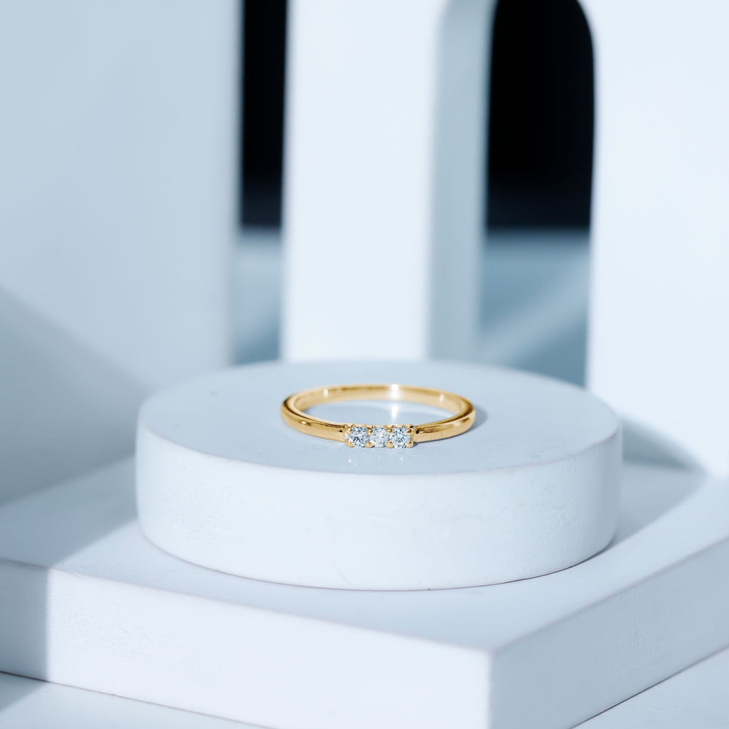 Certified Round Diamond Proposal Ring For Her