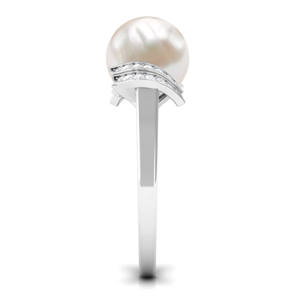 Elegant Freshwater Pearl Solitaire Ring with Diamond Accent