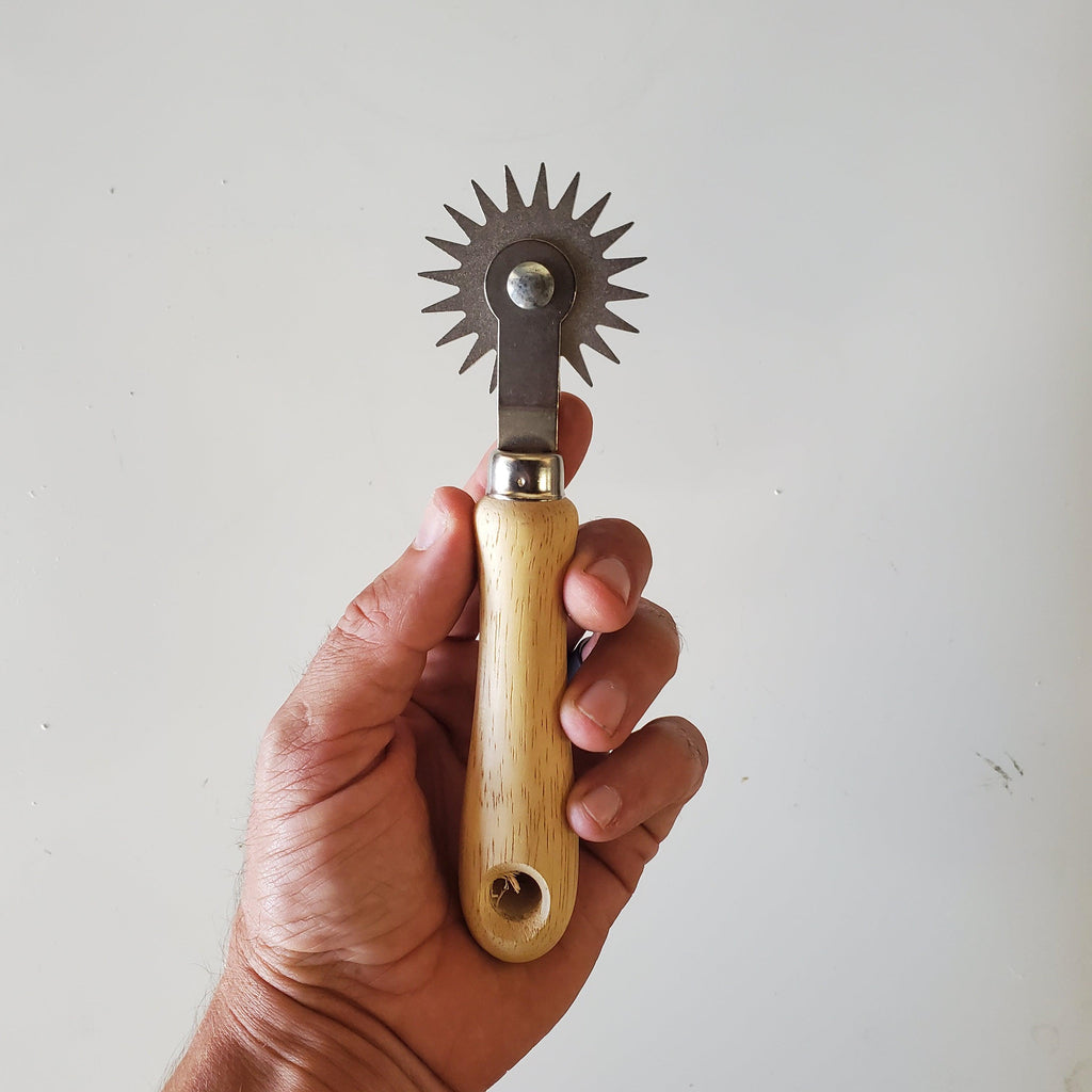 Wire Spur Embedder Wheel Foxhound Bee Company