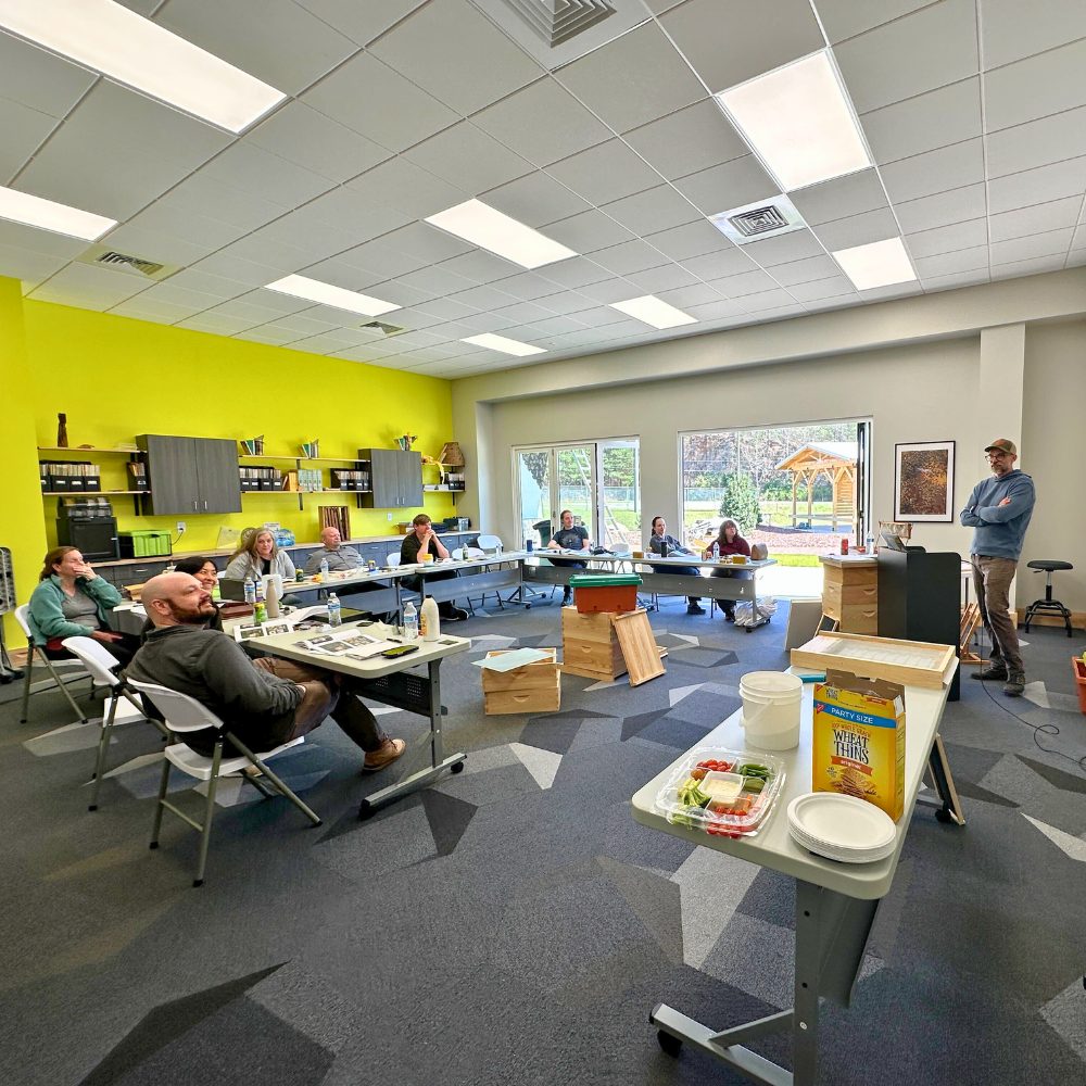 Bee School - One Day Class Foxhound Bee Company
