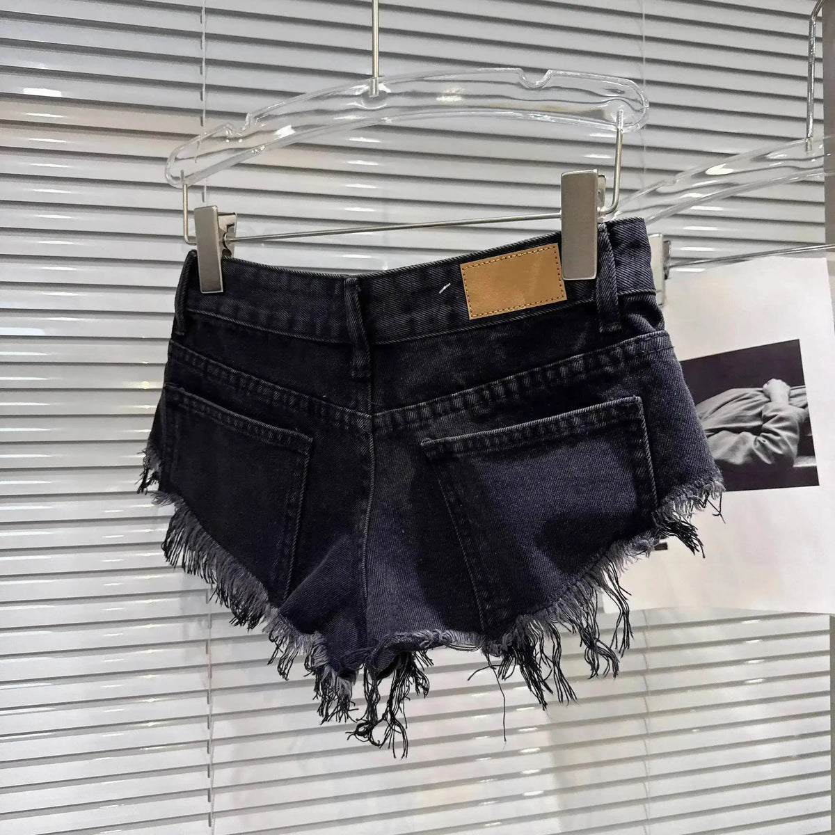 Distressed Raw-Hem Low-Rise Denim Shorts Rose In Concrete 🥀