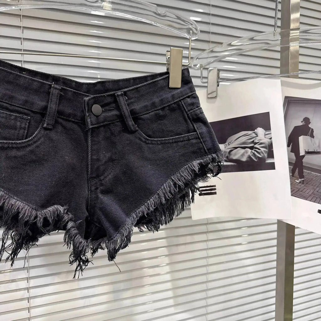 Distressed Raw-Hem Low-Rise Denim Shorts Rose In Concrete 🥀
