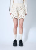 Moncler Women Embroidery Anglaise Shorts